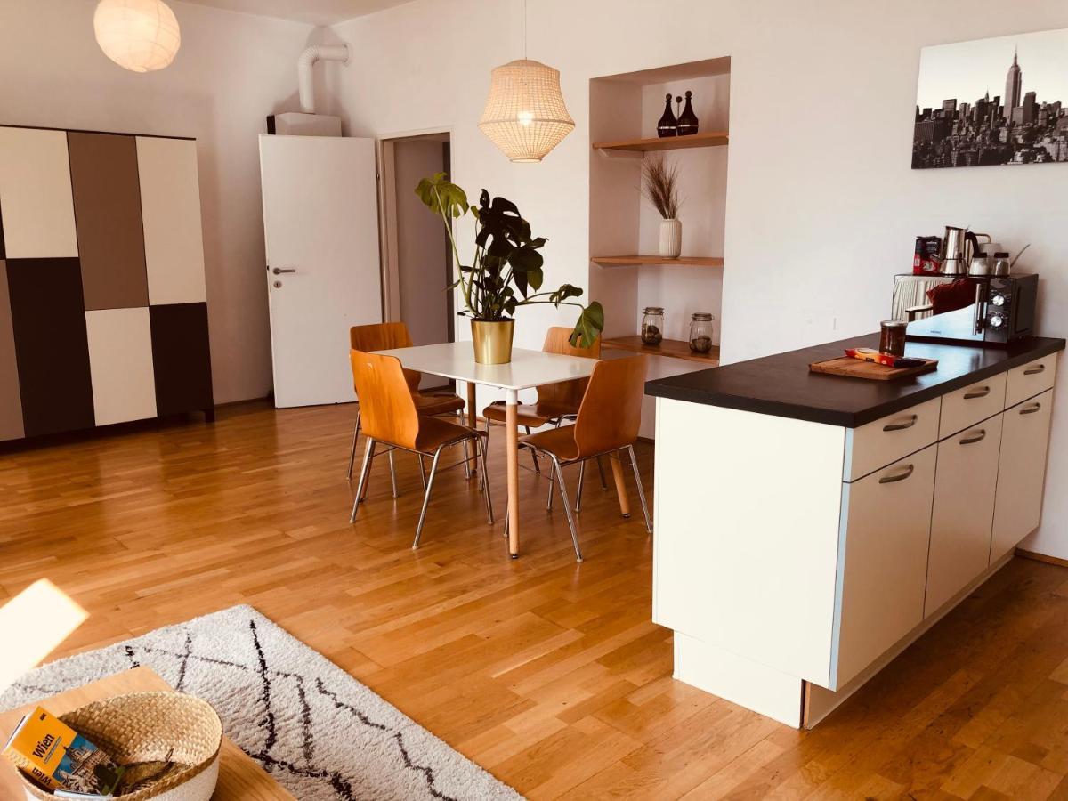 Appartement Helle 4 Zimmer Familien-wohnung Mit Balkon! Schloss Schonbrunn In Gehdistanz