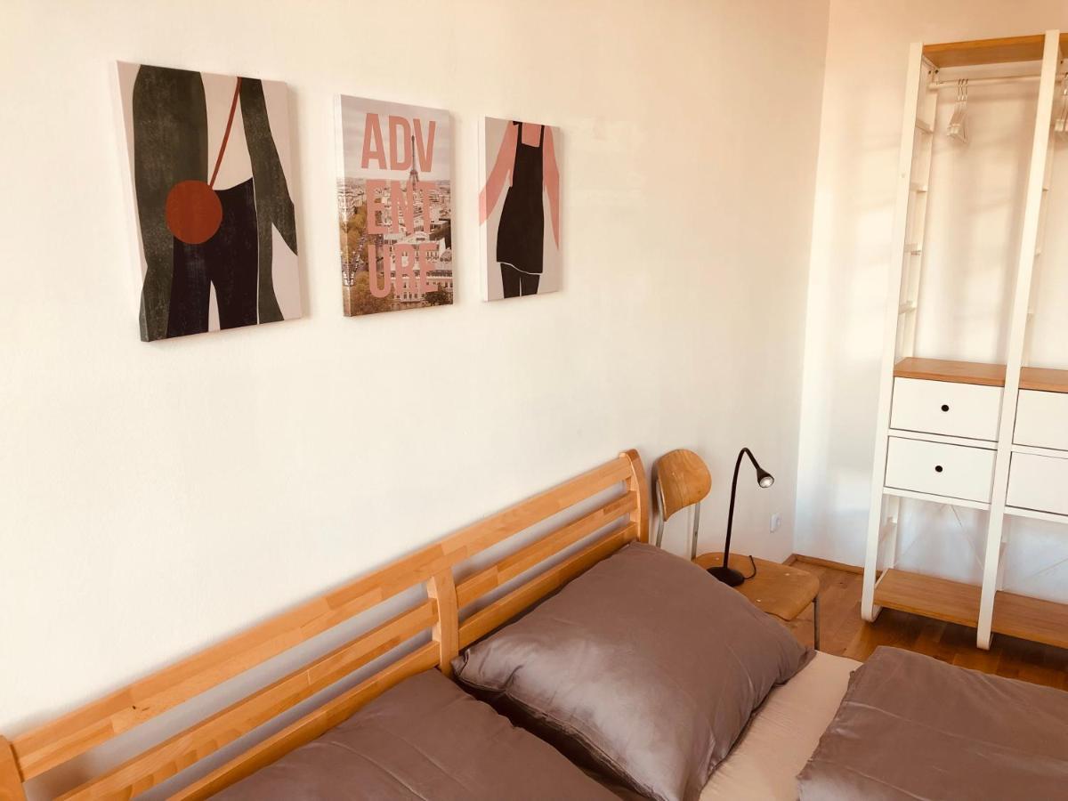 Helle 4 Zimmer Familien-wohnung Mit Balkon! Schloss Schonbrunn In Gehdistanz Appartement *